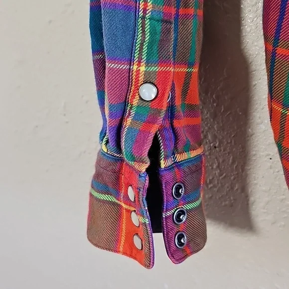 Ralph Lauren Sport Casual Button Down Shirt. - Picture 6 of 6